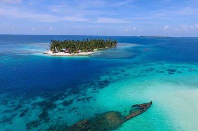 San blas stands out as one of the few untouched island archipelagos remaining in the world